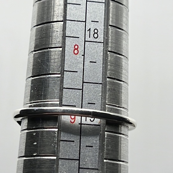 NEON BLUE APATITE, CZ, AND STERLING SILVER RING SIZE 9 - Picture 8 of 12